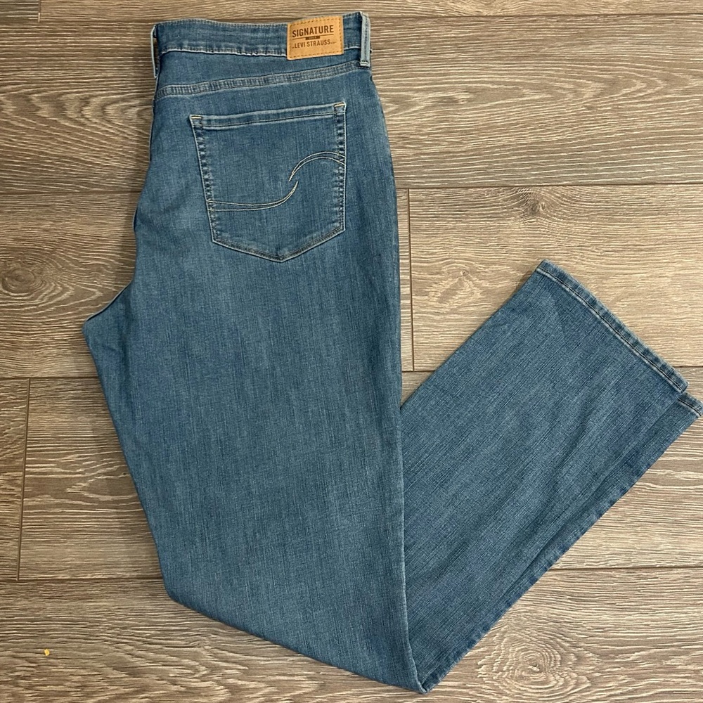 Signature by Levi Strauss Classic Denim Womens Jeans Sz 16L